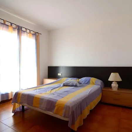 Andorra 2 *