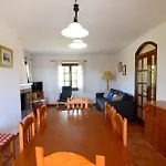 Vila Andorra 2 *